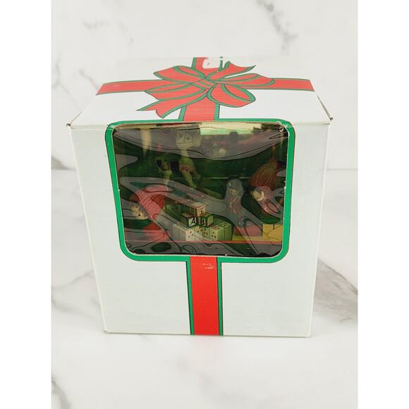 Enesco Wood Toybox Christmas Treasure Chest Music Box w/ Mirror 5" TESTED Vtg - Picture 16 of 16